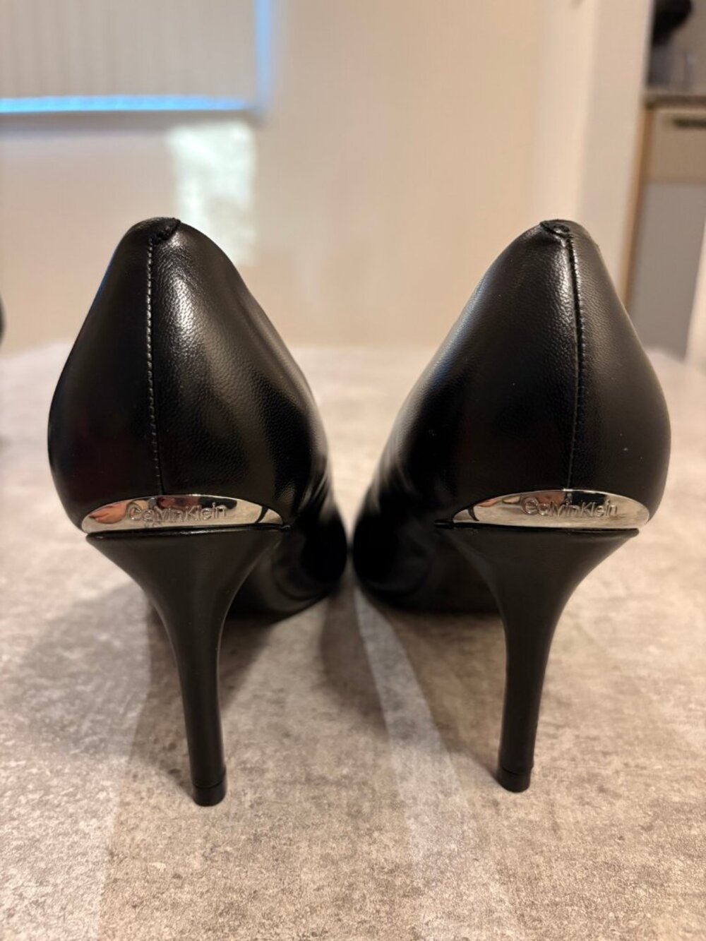 Calvin Klein Black Pointed Toe Pumps - Size 8